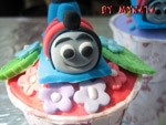 thomas cup cakes